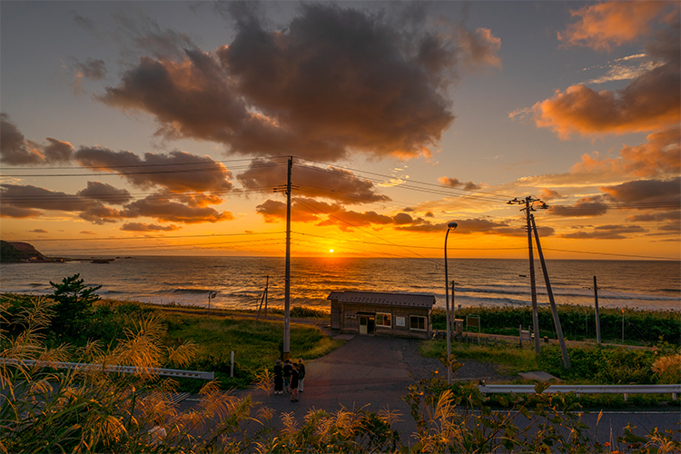 驫木駅と夕陽