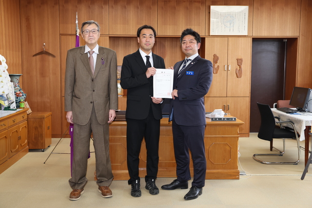 深浦町地域おこし協力隊委嘱状交付式 深浦町地域おこし協力隊委嘱状交付式